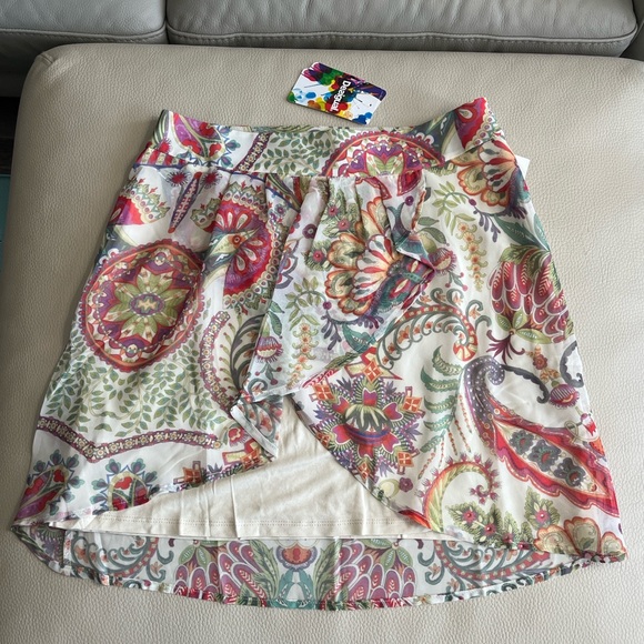 NWT - Desigual Women’s Floral Faux Wrap Mini Skirt - Made in Spain - Size 4 / S - Picture 4 of 11